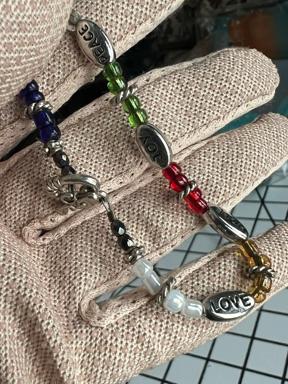 Vintage Faith Hope Love Peace Joy Word Charm Bracelet Silvertone Rainbow